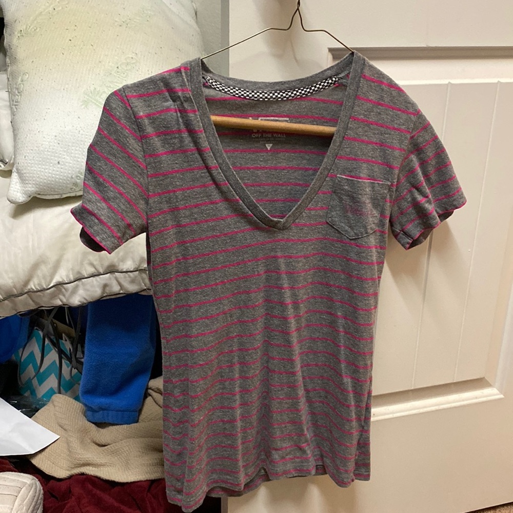 Vans v-neck